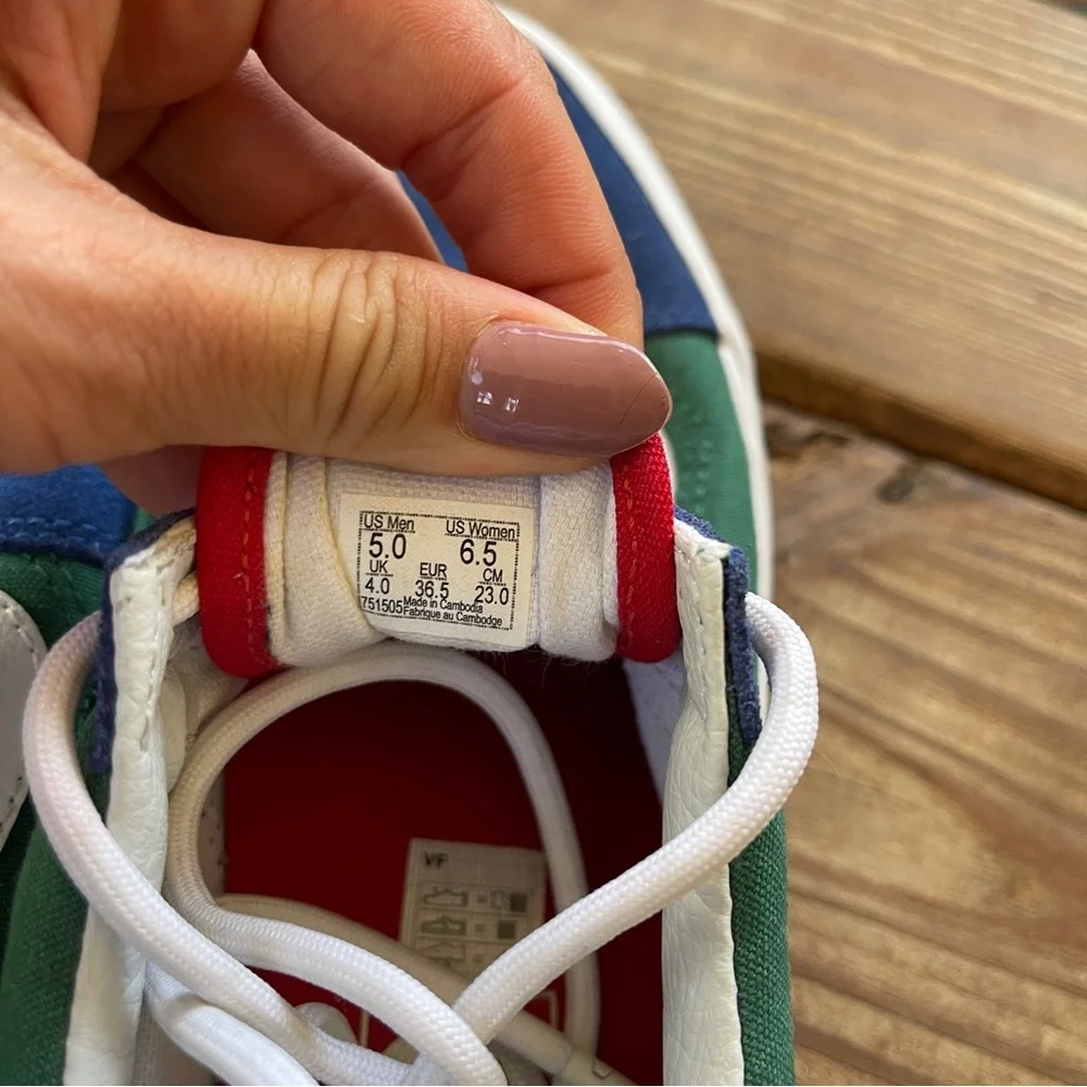Vans Old Skool “Yacht Club” Colorblock Sneakers Women’s 6.5 Multicolor